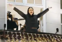 María Corina Machado shfaqet publikisht në Norvegji pas 11 muajsh fshehjeje: Mbështetësit brohorasin “Liri!”