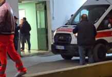 Konflikt në zonën e Plazhit në Durrës, plagoset me thikë një taksist