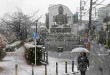 Reshjet rekord të dëborës në Japoni shkaktojnë 30 viktima, situata më kritike në Aomori