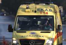 Tragjedi në Greqi: 71-vjeçarja humb jetën, shtypet aksidentalisht nga makina e vajzës gjatë parkimit