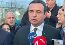 Kurti fton opozitën për takim pas vendimit të Kushtetueses mbi zgjedhjen e presidentit
