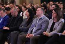 Edi Rama riorganizon PS-në, emëron drejtues të rinj në 12 qarqe për zgjedhjet vendore