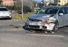 Aksident në Lezhë-Shkodër/ Përplasen dy automjete, vetëm dëme materiale