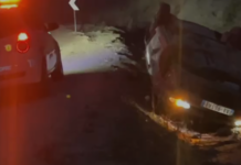 Aksident në Rruga e Arbrit/ Makina del nga rruga dhe përmbyset, plagoset rëndë shoferi