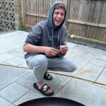 Tragjedi në Britani: 16-vjeçari kërkoi ndihmë online para se të humbte jetën, debat për rolin e ChatGPT