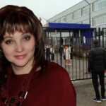 “E sulmoi nxënësi 17-vjeçar” – Mësuesja humb jetën pas sulmit me thikë në shkollë në Rusi