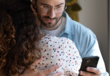 “Nëse po ju thotë këtë, atëherë…”, Deklarata virale që zbulon nëse partneri po ju tradhëton