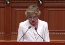 Ministrja Sala: Rritet buxheti për barnat onkologjike, prezantohet reforma e re në shërbimin e tumorit