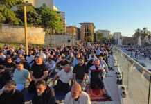 “Kurban Bajrami mbledh besimtarët në Durrës”/ Mesazhe për sakrificë, devotshmëri dhe harmoni shoqërore në Xhaminë e Madhe