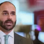 “Dënimi është i pabazë dhe i pakuptimtë”/ Djali i Jair Bolsonaros dënohet me burg nga Gjykata Supreme e Brazilit