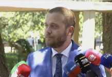 “Sa herë u çirren maskat, sulmojnë në kor!” – Ardit Bido akuza Berishës, Belerit dhe Dules për aleancë të fshehtë