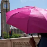 “Do të bëjmë gjithçka për të mbrojtur nxënësit”, vala e të nxehtit mbyll dhjetëra shkolla në Angli dhe Uells