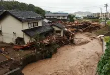Japonia përballet me rrezik të lartë përmbytjesh, urdhër evakuimi në Nagasaki