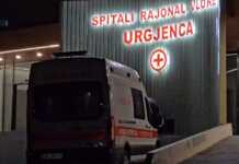 I paraburgosuri nga Maqedonia humb jetën në spital, dyshohet se pësoi arrest kardiak në paraburgimin e Vlorës