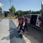 Operacioni “Kalibri” në Shkodër/ Arrestohet 21-vjeçari, në banesë i gjenden 4 armë zjarri dhe municion