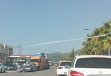 Aksident në aksin Elbasan–Metalurgji, përplasen 4 automjete, raportohet një i lënduar
