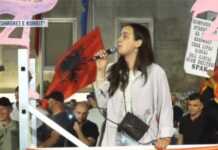 Sidorela Vatnikaj nga protesta: “Diaspora po organizohet të vijë më 14, 15 dhe 16 gusht”