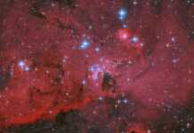 “Çerdhe” gjigante yjesh në hapësirë! Hubble zbulon rreth 2,500 yje që janë ende në fazën e formimit