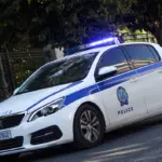 “Hapën zjarr teksa po dilte nga shtëpia”/ Attentat ndaj 55-vjeçarit shqiptar në Athinë, ekzekutorët me motor e lënë të plagosur në rrugë