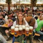 “O’zapft is”! Nis Oktoberfesti në Mynih, mbi 6 milionë vizitorë priten në festivalin e famshëm
